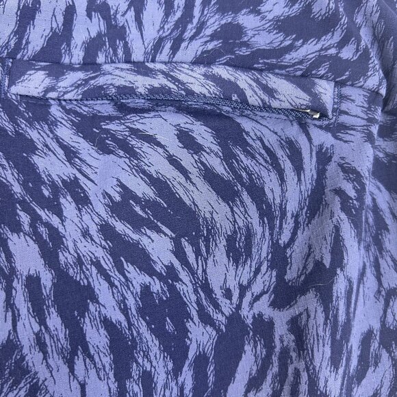 Athleta Trekkie North Shorts Women's 2 Navy Abstract Print Athleisure Outdoor - Picture 13 of 15